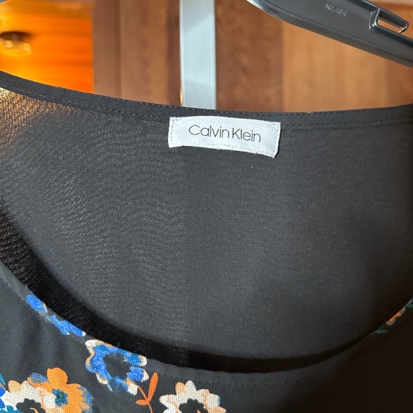 Calvin Klein Black Floral Blouse - Picture 3 of 5